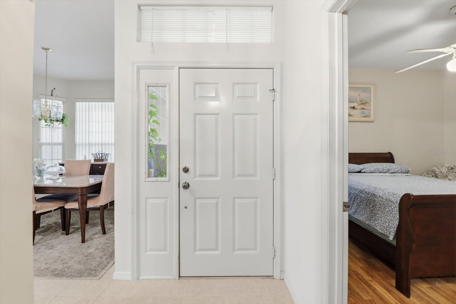 Listing photo id 4 for 6812 Queensbury Lane