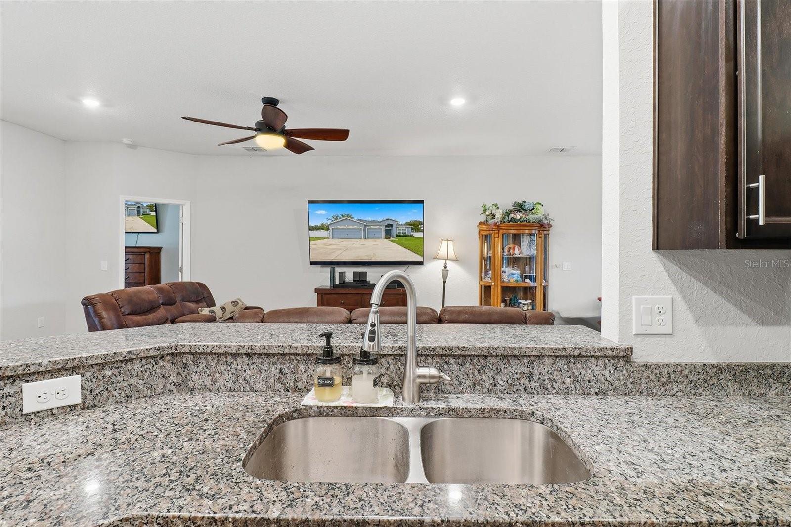 Image 16 of 46 For 11524 50th Circle