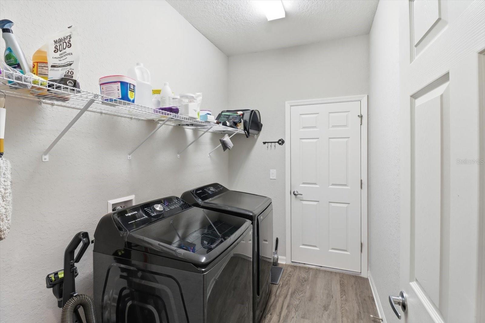 Image 17 of 46 For 11524 50th Circle