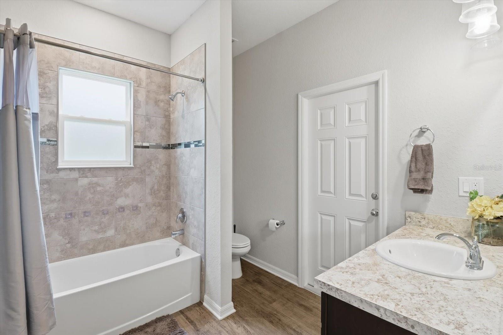 Image 32 of 46 For 11524 50th Circle