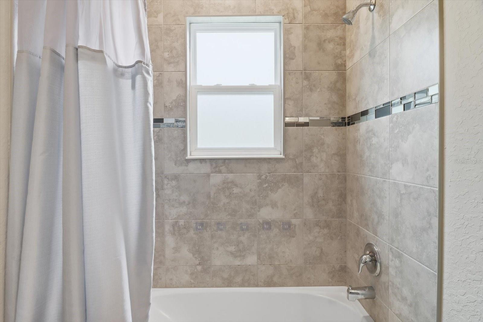 Image 33 of 46 For 11524 50th Circle