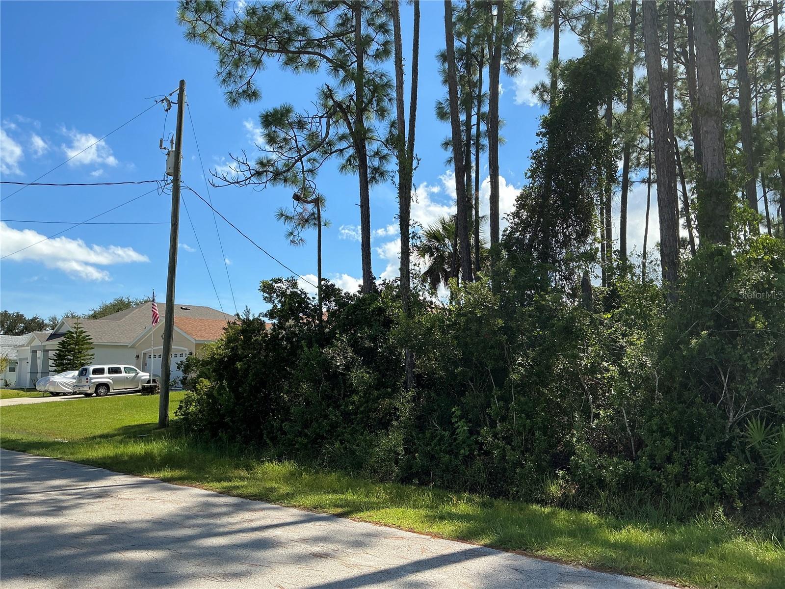 Image 3 of 8 For 53 Fenwick Lane