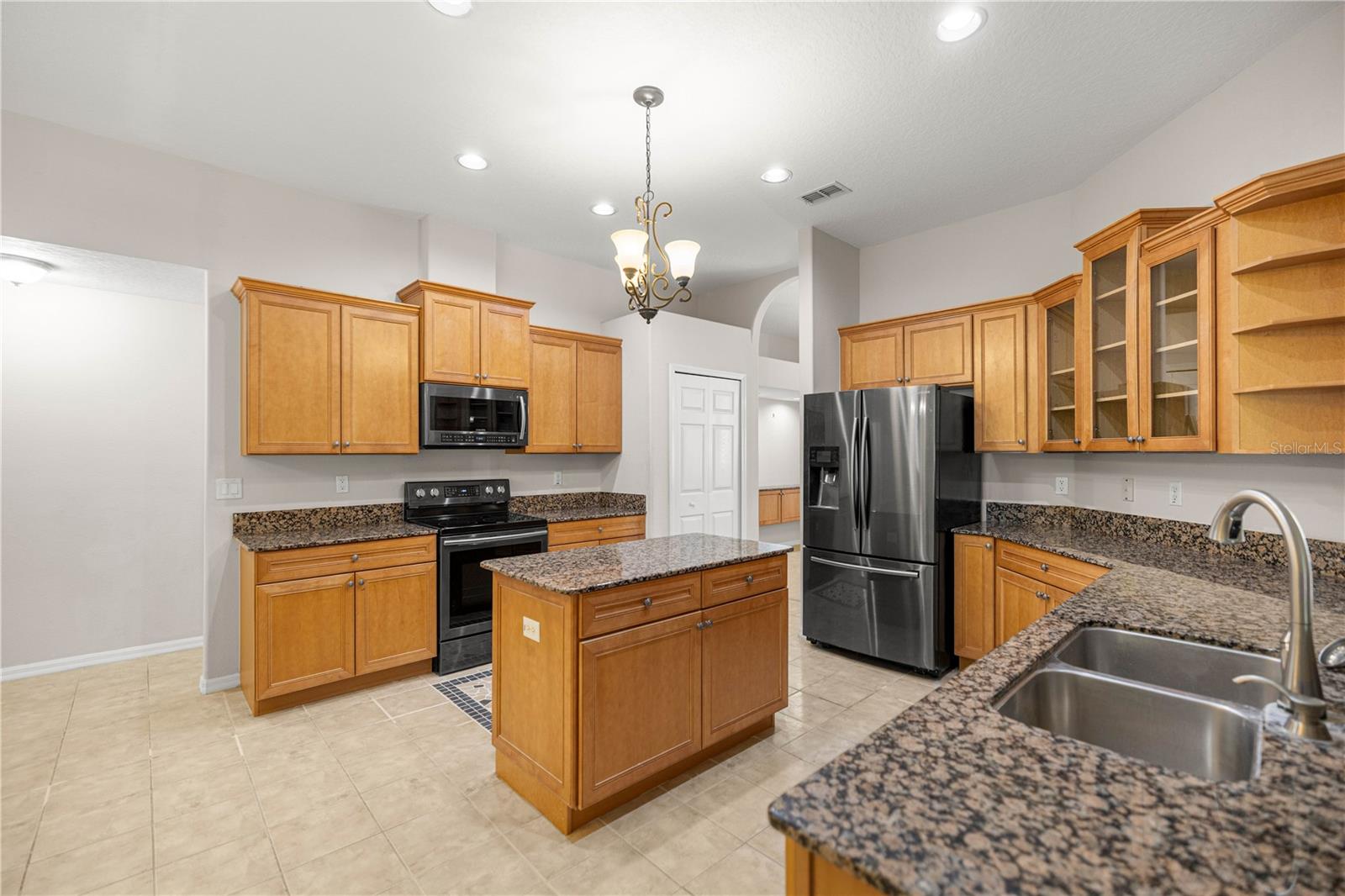 Image 19 of 47 For 11250 Blackfoot Point