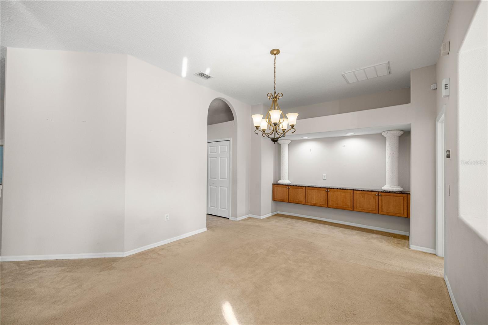 Image 8 of 47 For 11250 Blackfoot Point