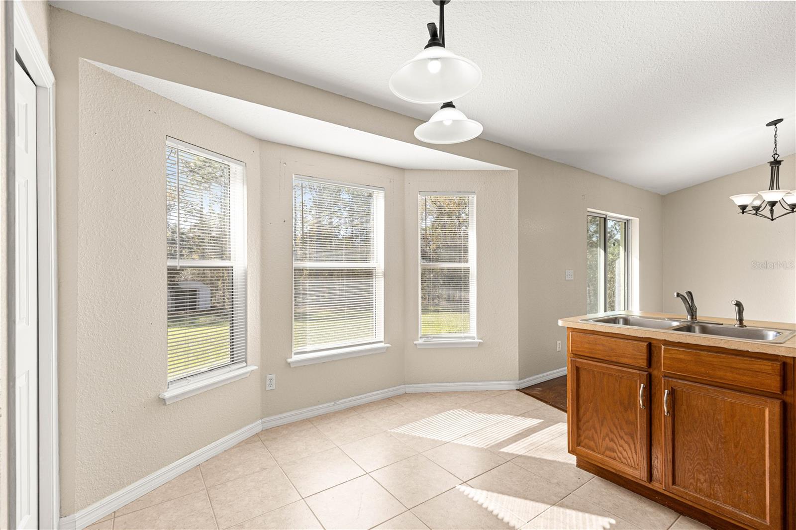 Image 23 of 31 For 12182 91st Lane