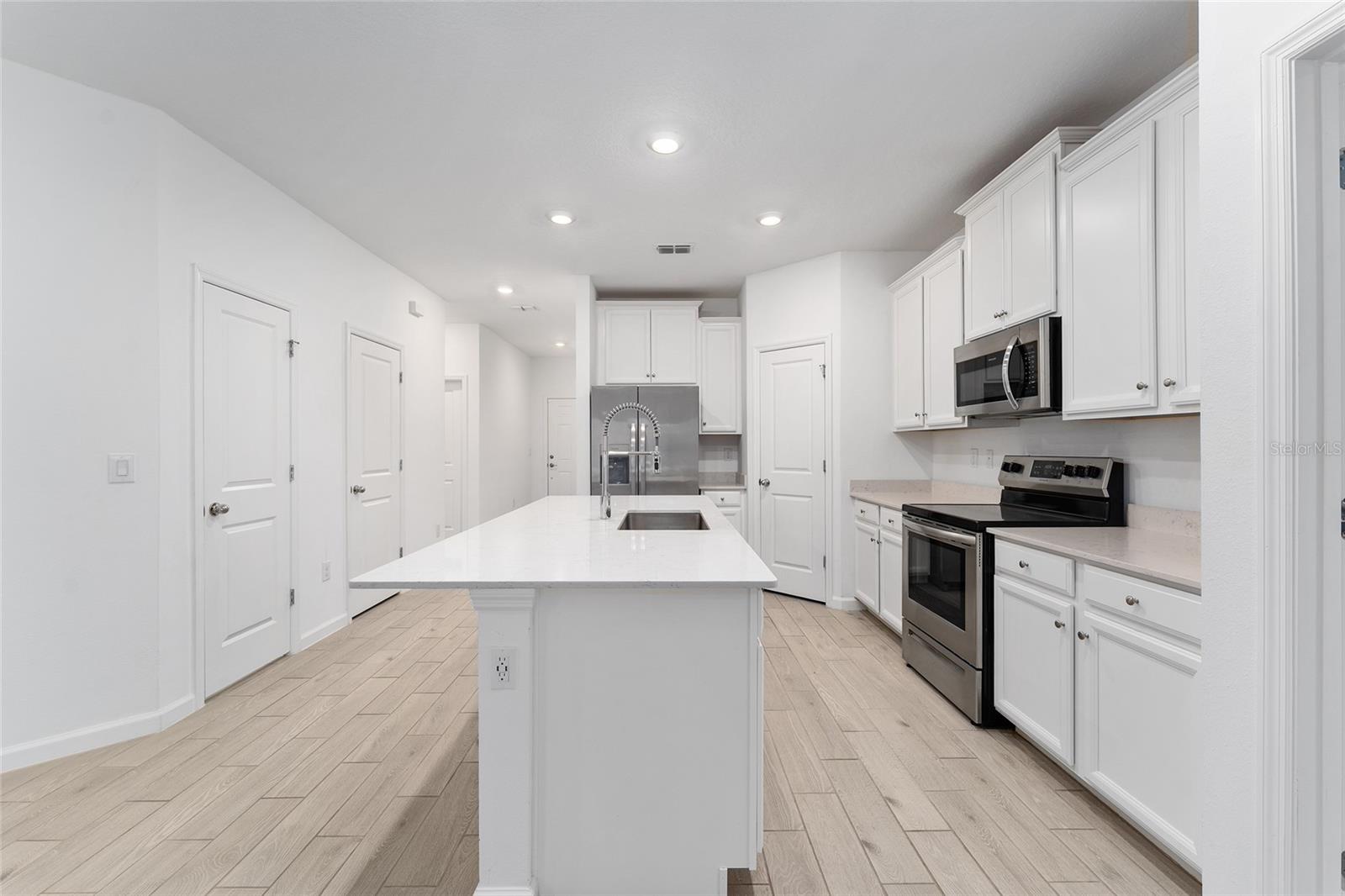 Image 10 of 66 For 7755 74th Loop