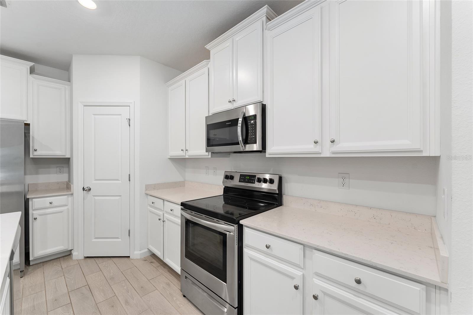 Image 11 of 66 For 7755 74th Loop