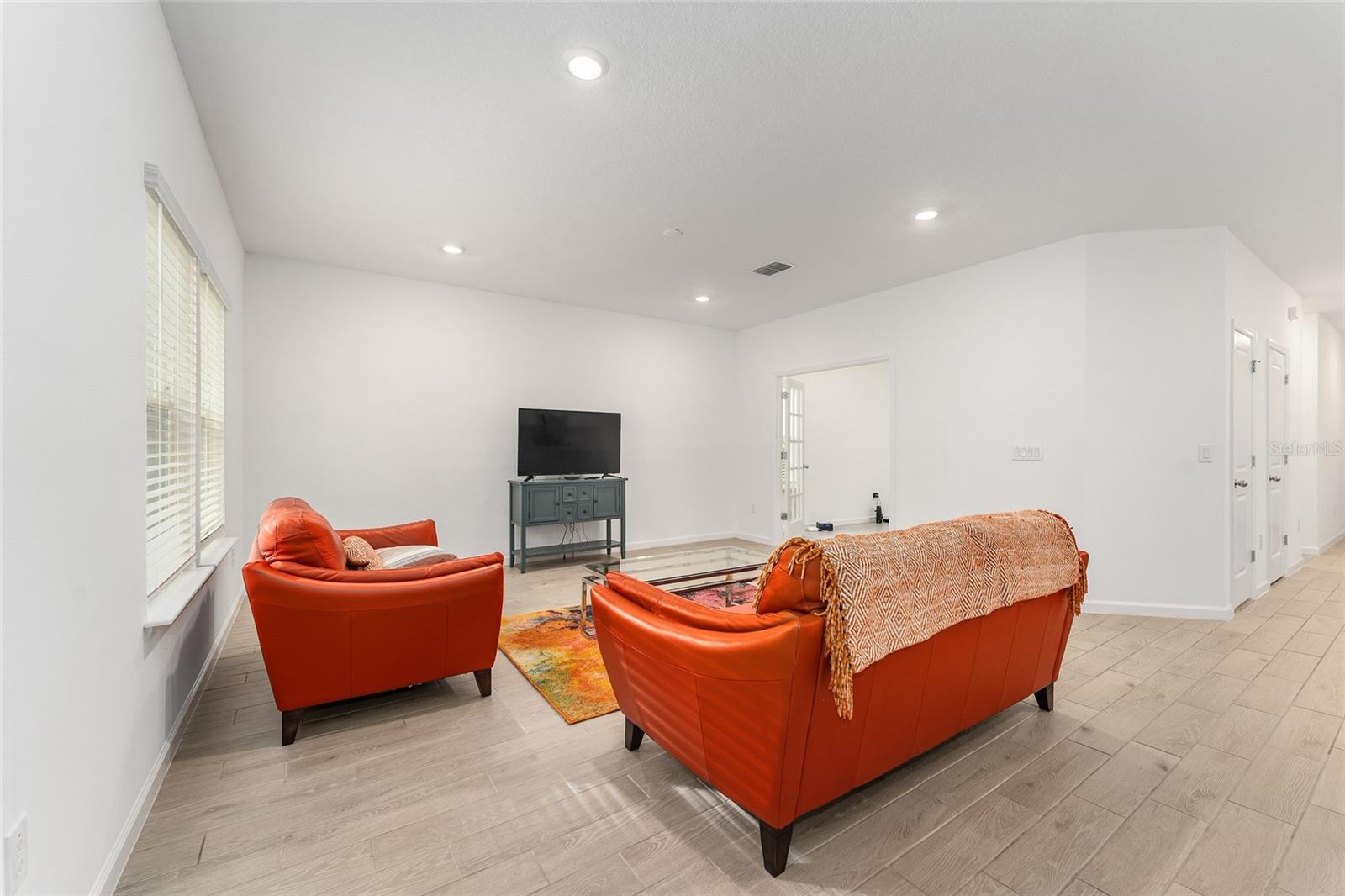 Image 21 of 66 For 7755 74th Loop