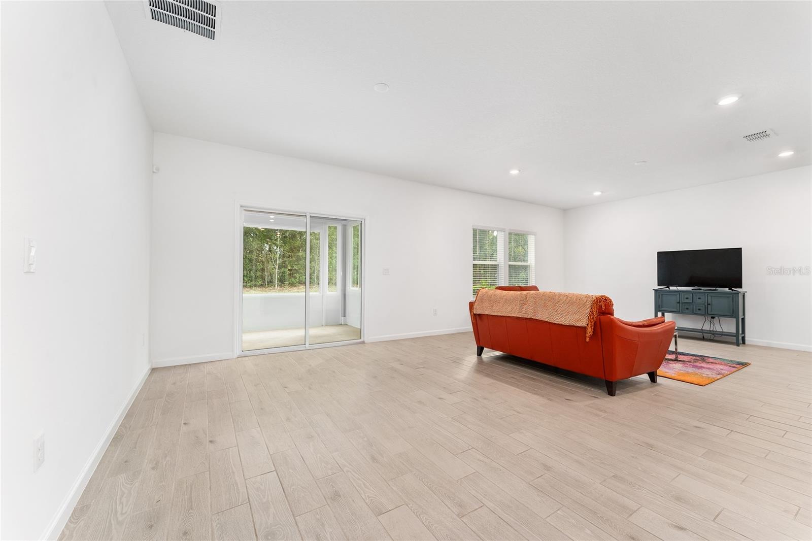 Image 23 of 66 For 7755 74th Loop