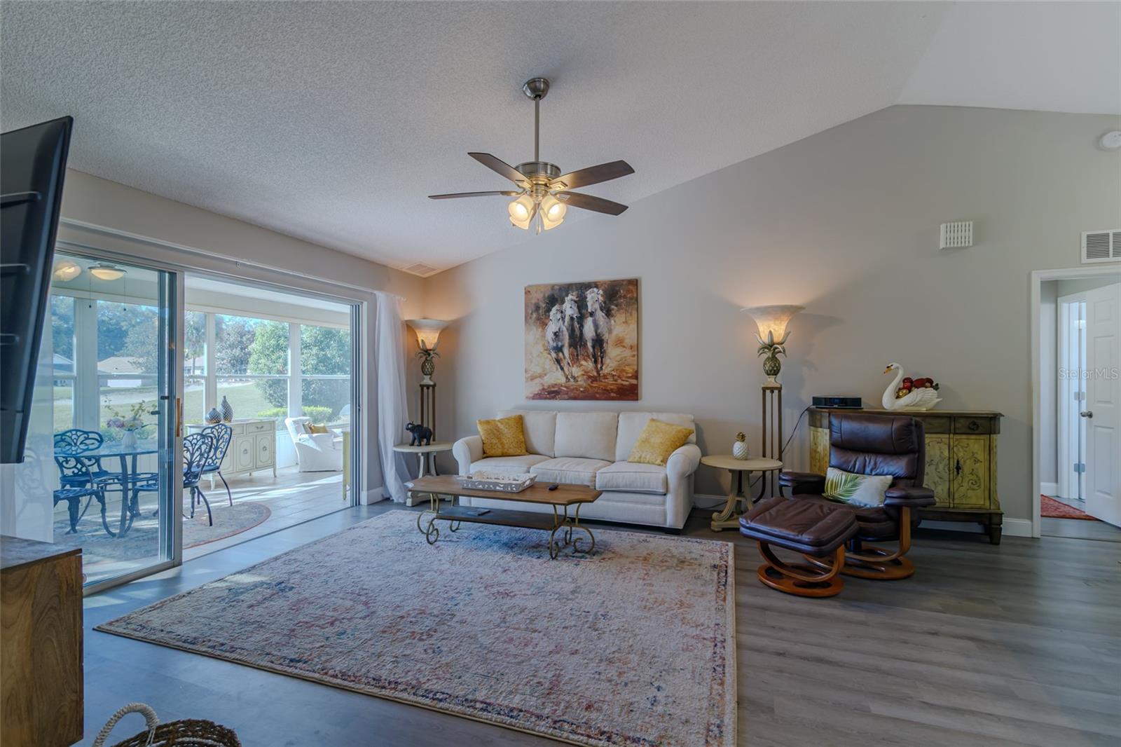 Image 4 of 44 For 5334 19th Place