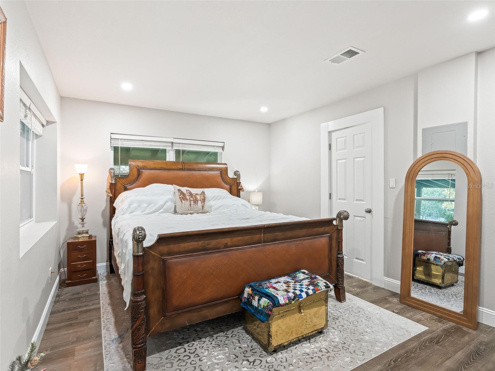 Image 18 of 38 For 3505 97th Street Road