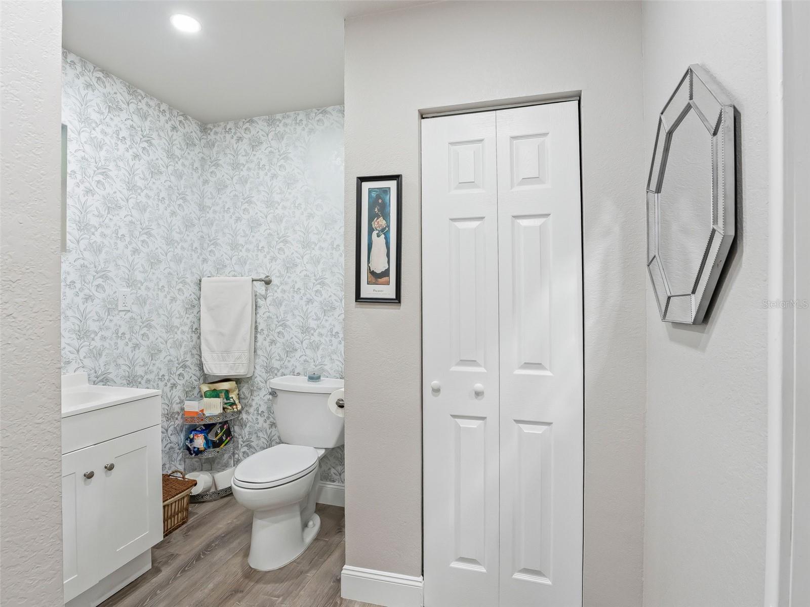 Image 21 of 38 For 3505 97th Street Road