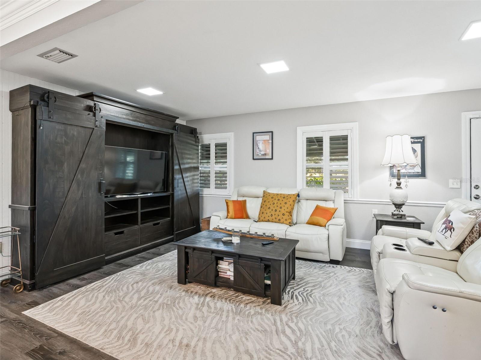 Image 9 of 38 For 3505 97th Street Road