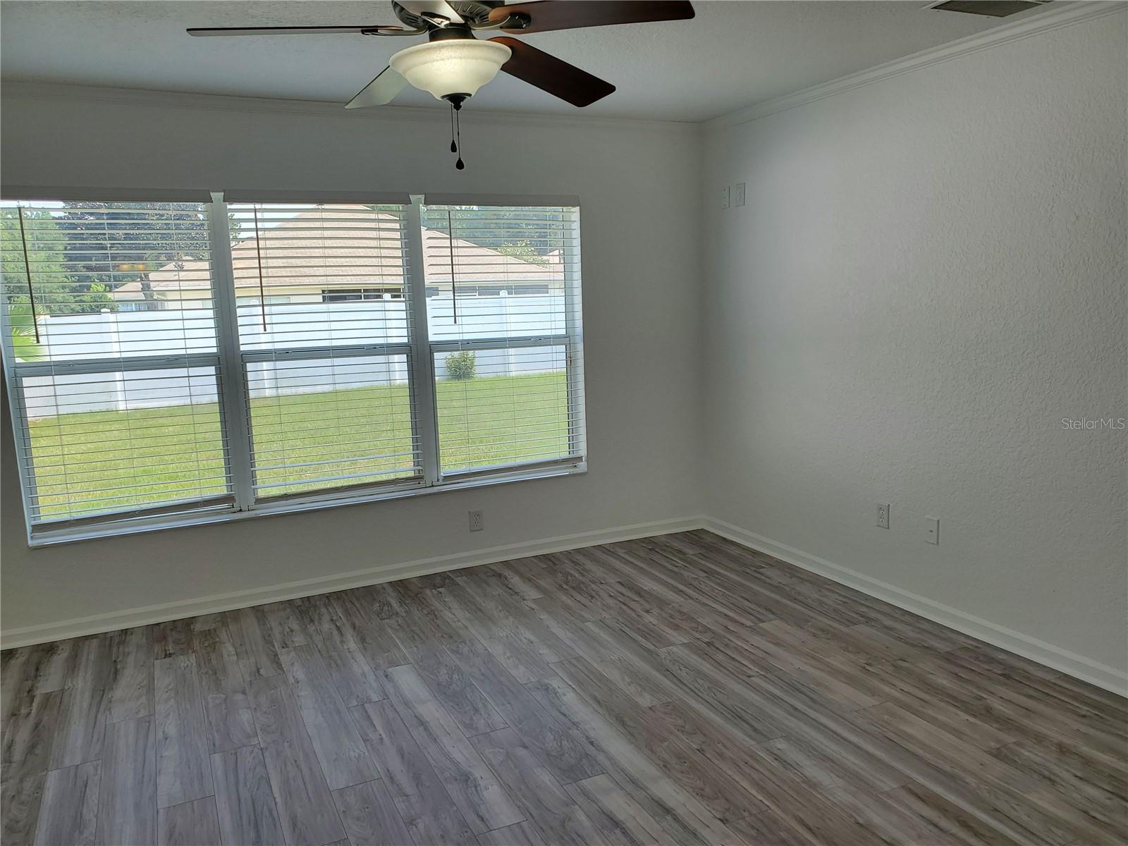 Image 12 of 41 For 5521 43 Rd Street