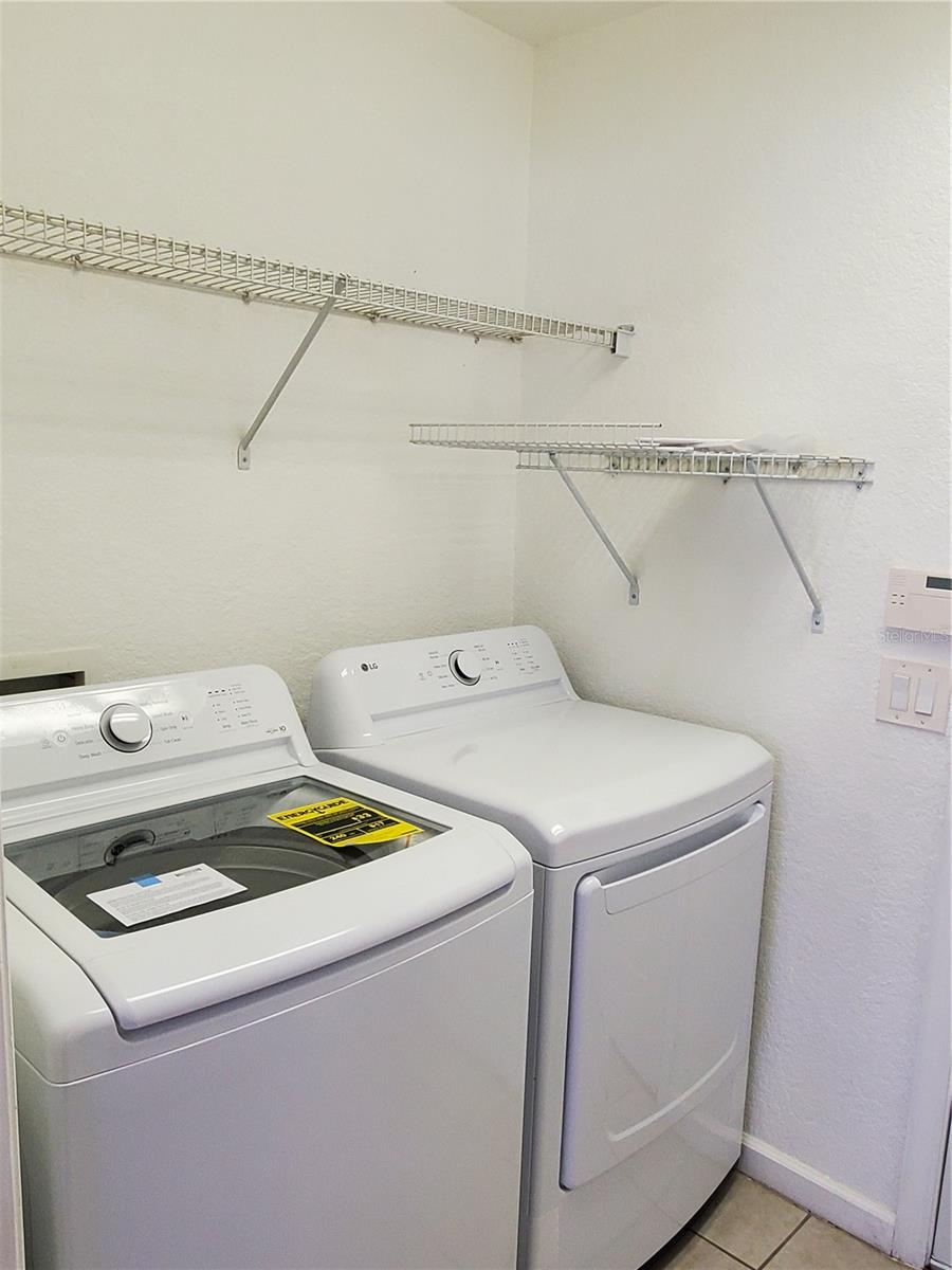 Image 18 of 41 For 5521 43 Rd Street