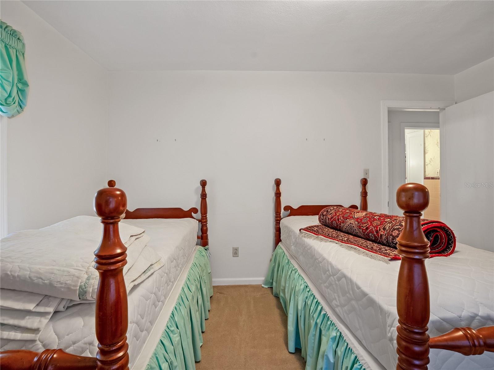 Listing photo id 19 for 1631 17th Street