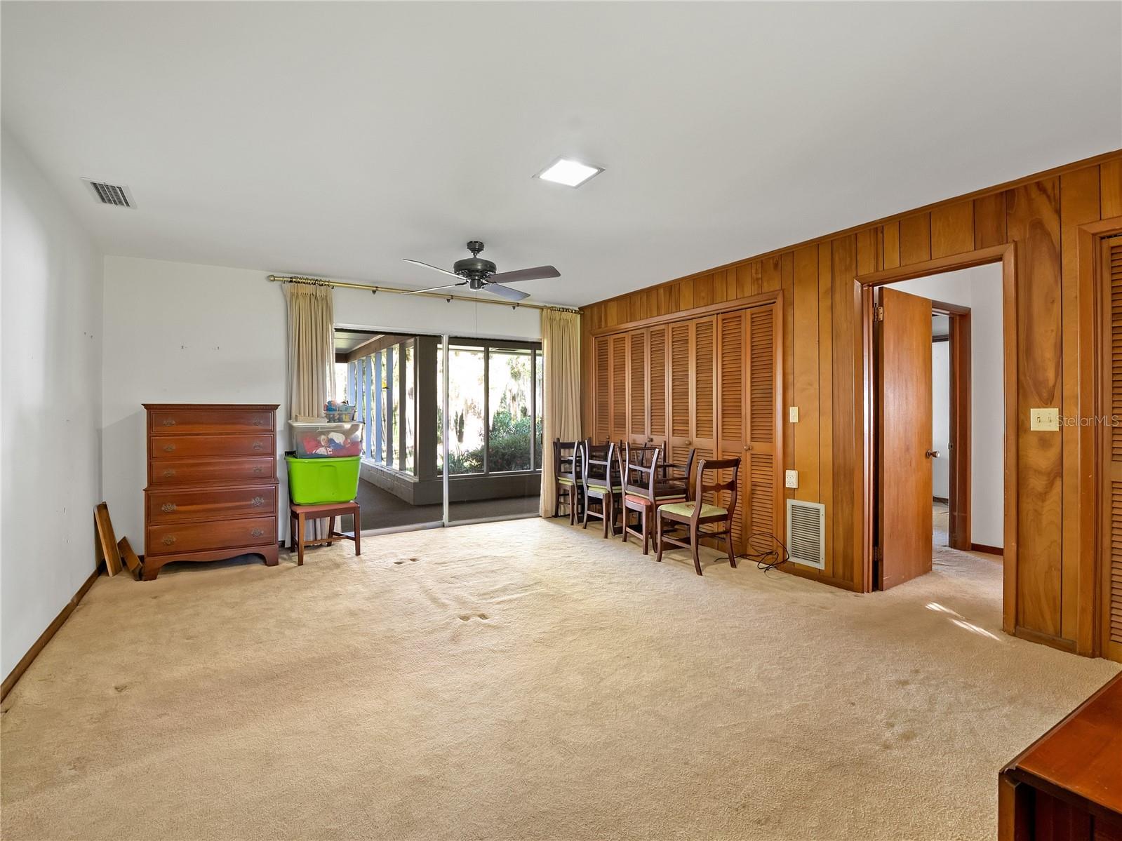 Listing photo id 21 for 1631 17th Street