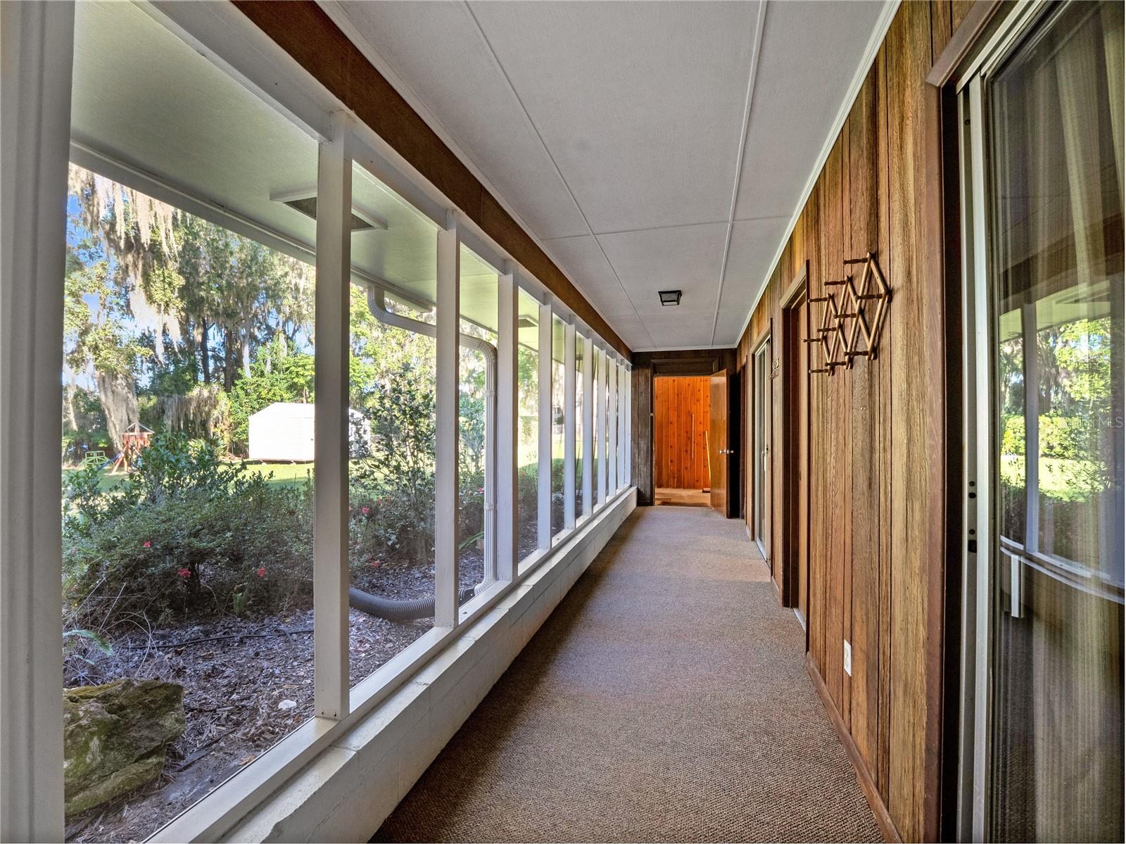 Listing photo id 29 for 1631 17th Street