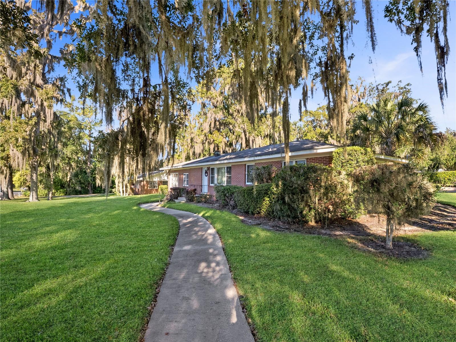 Listing photo id 33 for 1631 17th Street