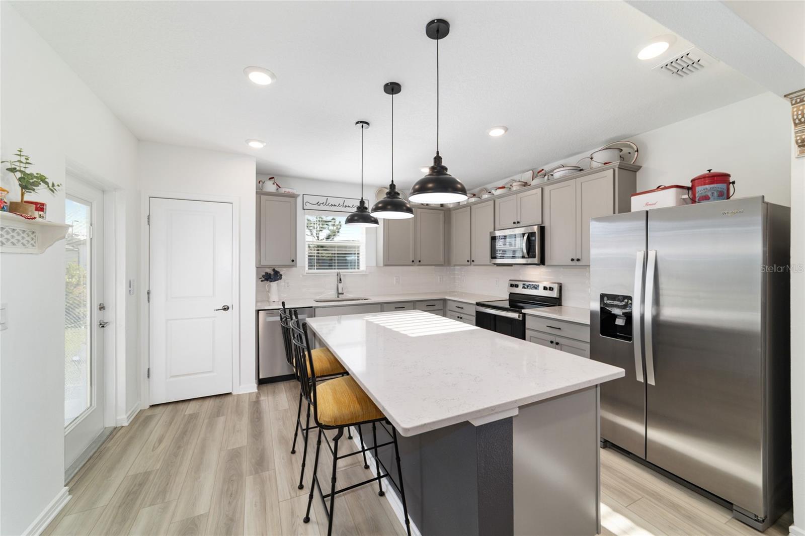 Image 14 of 59 For 8392 54th Loop