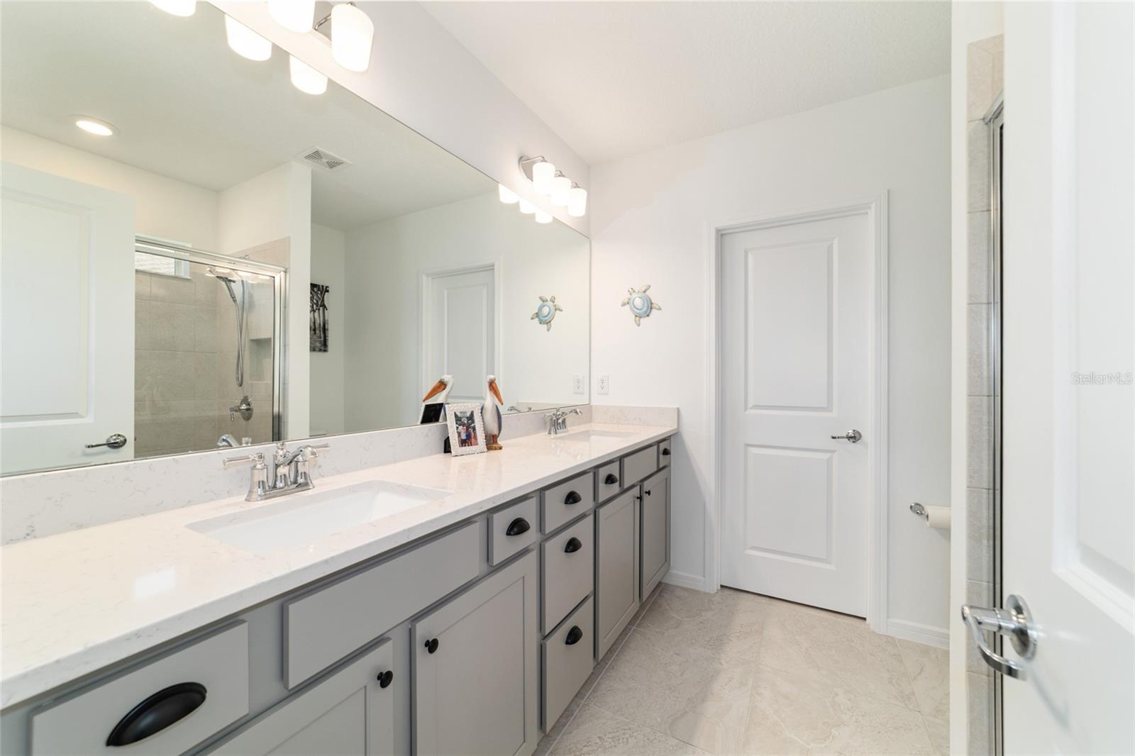 Image 19 of 59 For 8392 54th Loop