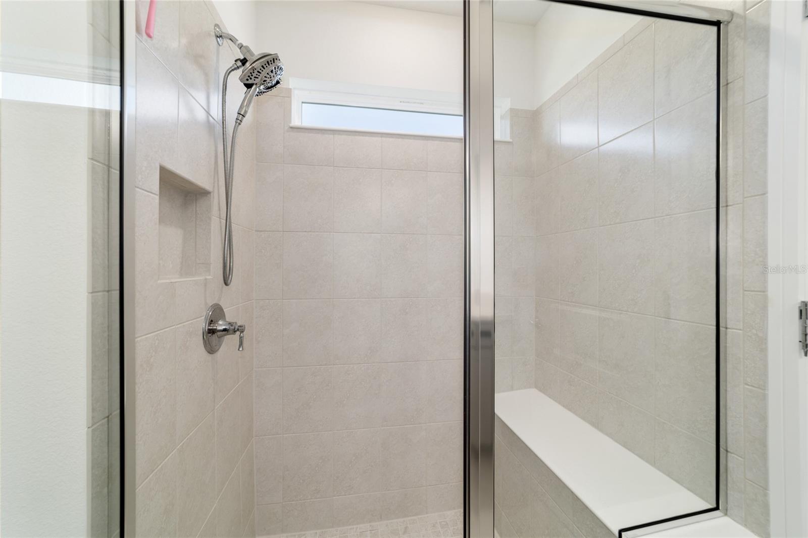 Image 21 of 59 For 8392 54th Loop