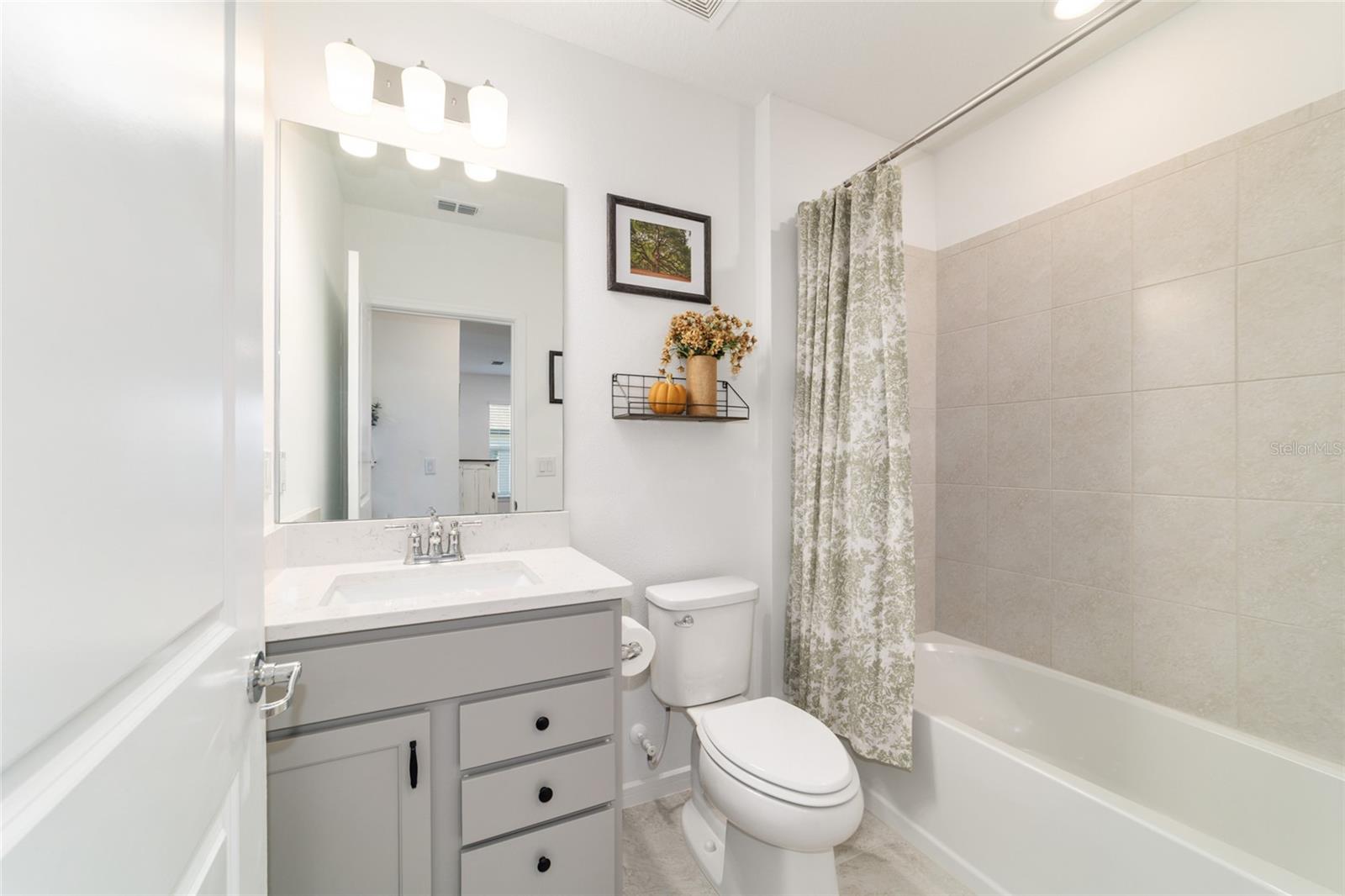 Image 24 of 59 For 8392 54th Loop