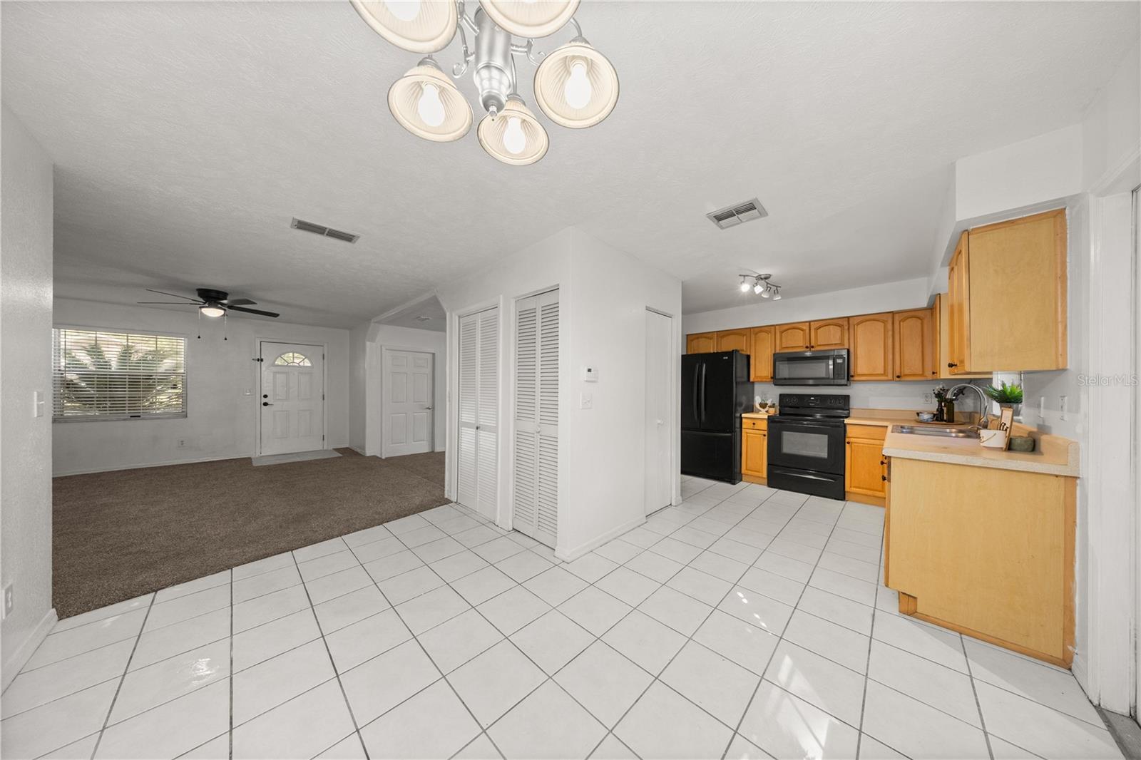 Image 13 of 32 For 6301 67th Terrace