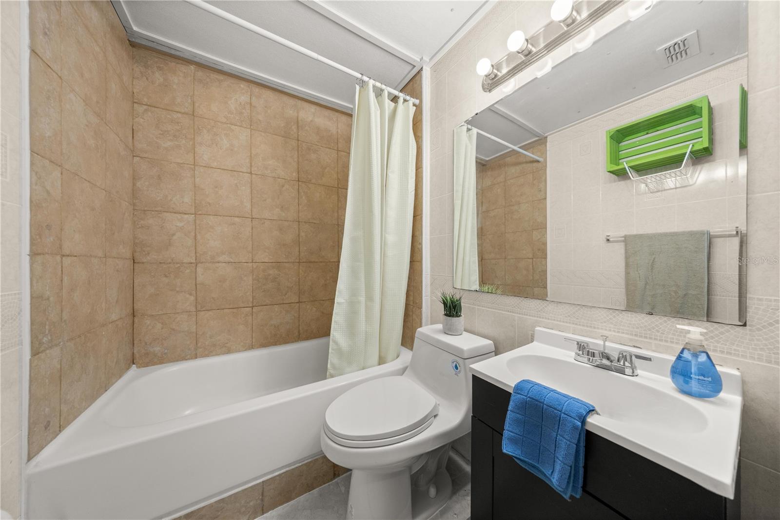 Image 21 of 32 For 6301 67th Terrace