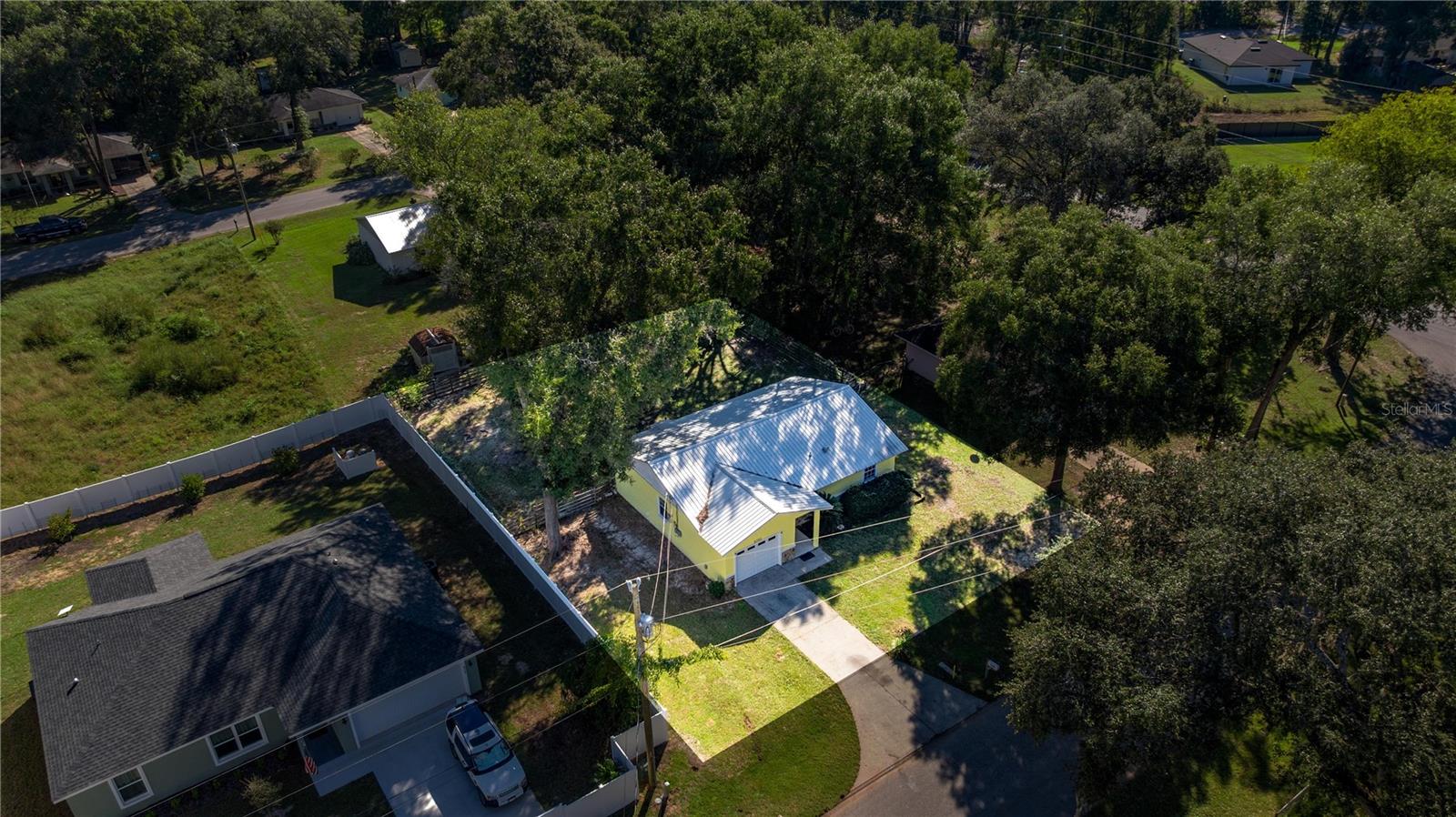 Image 4 of 32 For 6301 67th Terrace