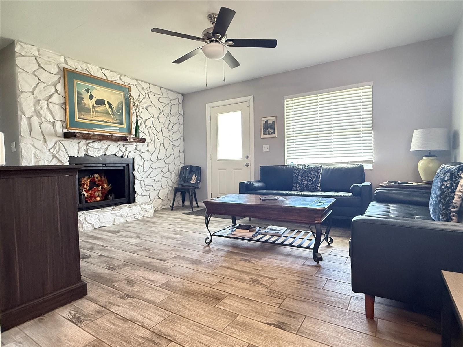 Listing photo id 0 for 6809 60th Street