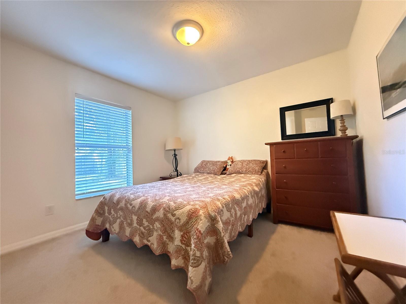 Listing photo id 22 for 6470 56th Terrace