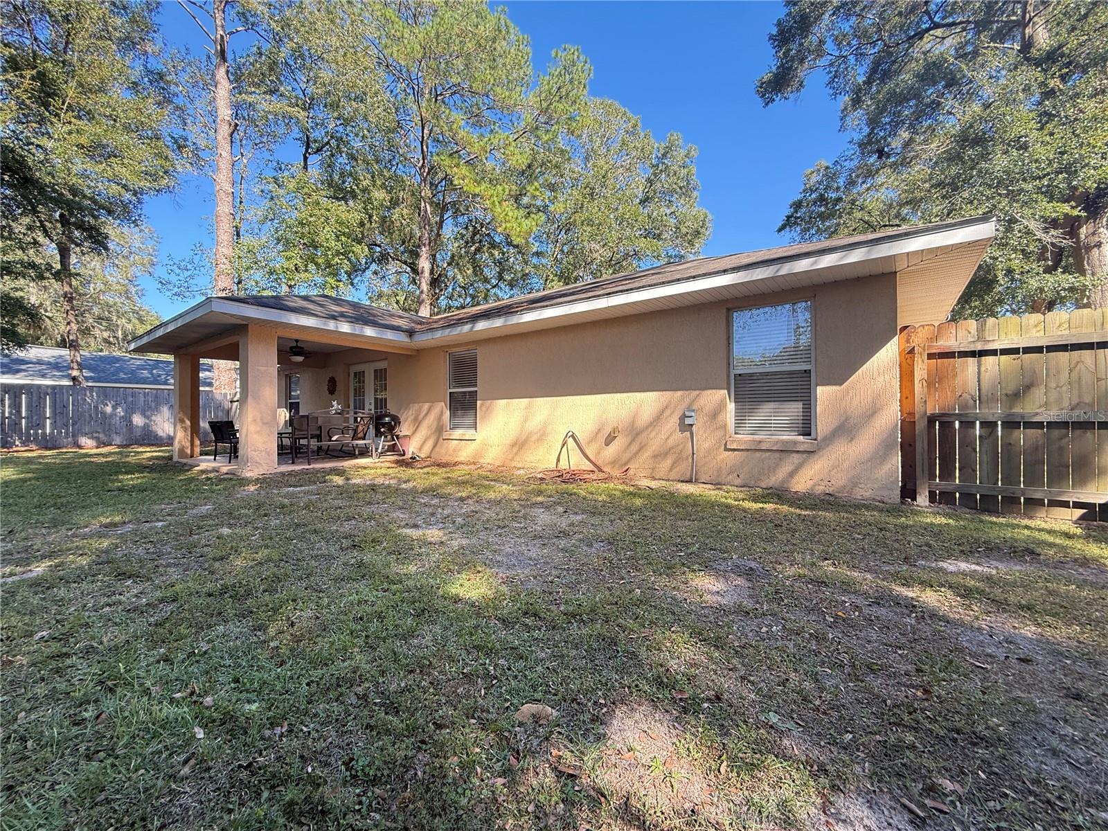Listing photo id 31 for 6470 56th Terrace