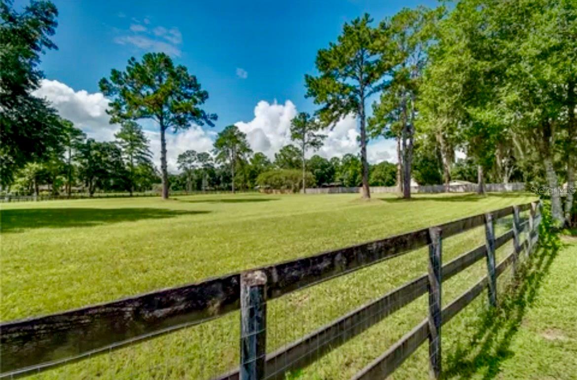 Image 37 of 44 For 22 Wintergreen Way