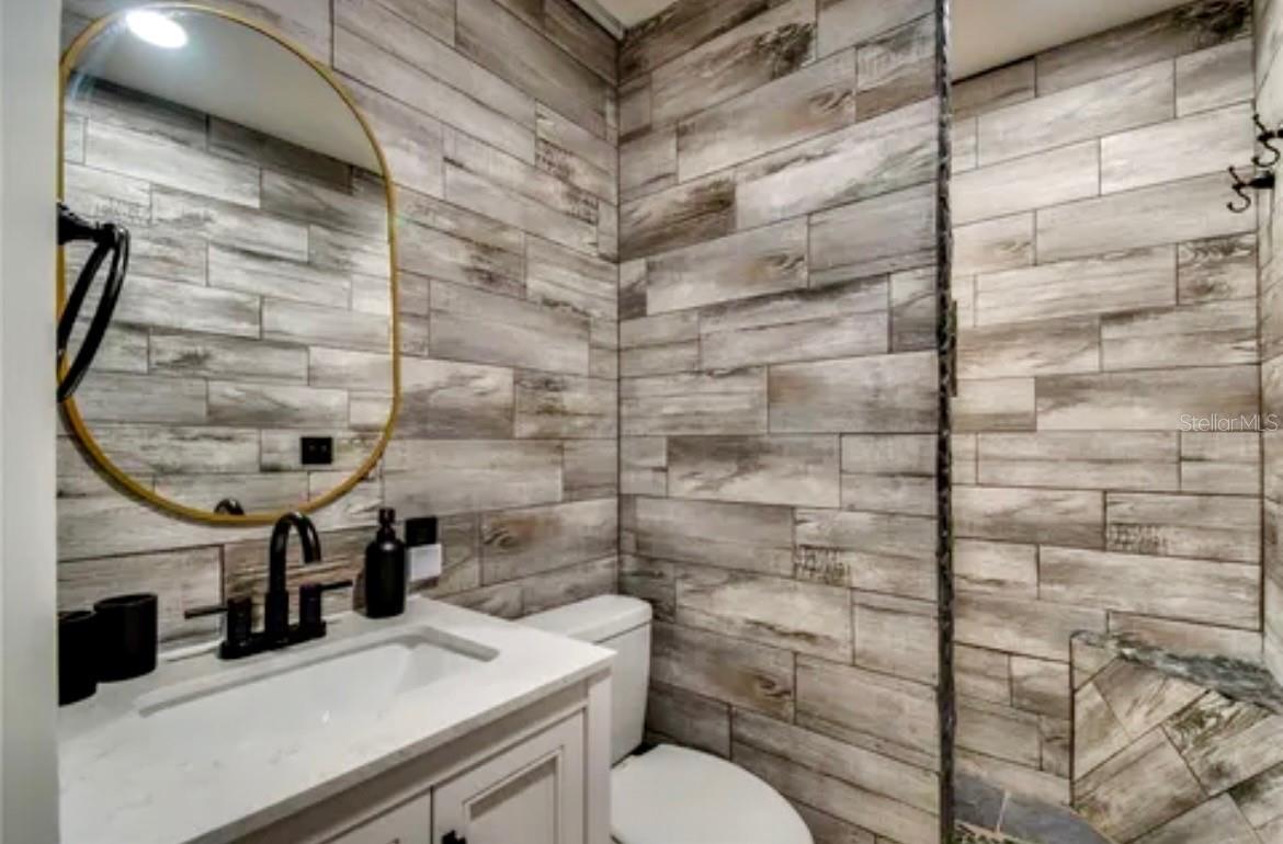 Image 6 of 44 For 22 Wintergreen Way