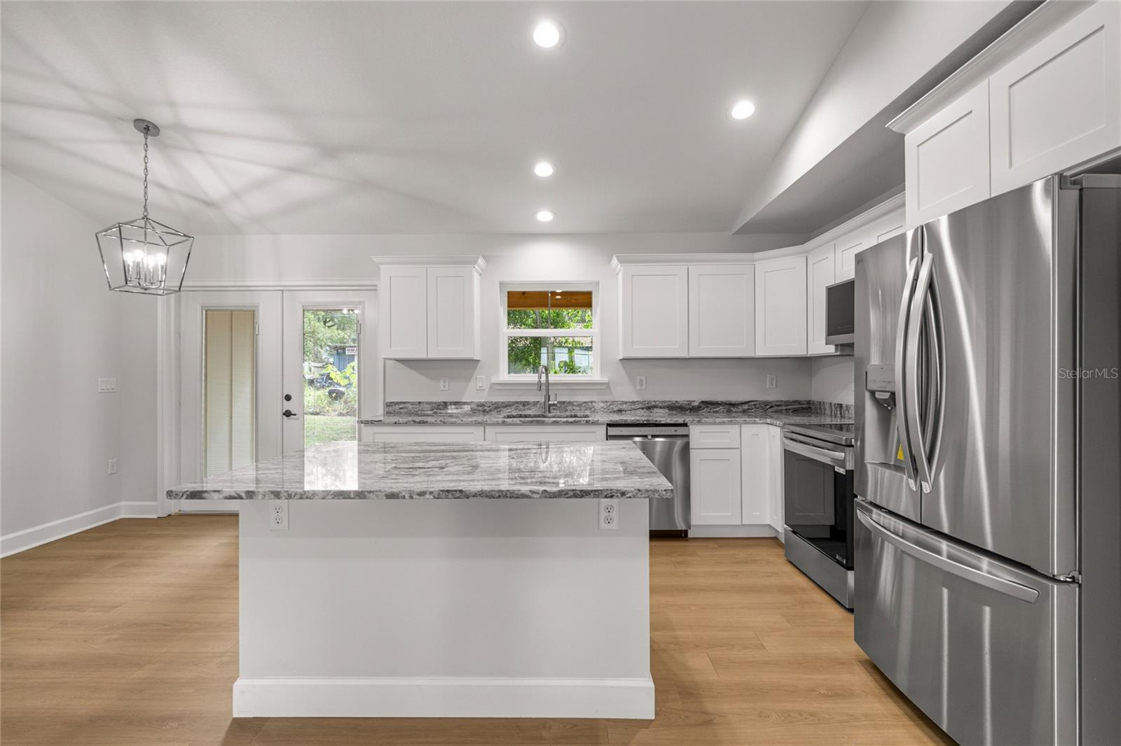 Image 11 of 32 For 7591 78th Street