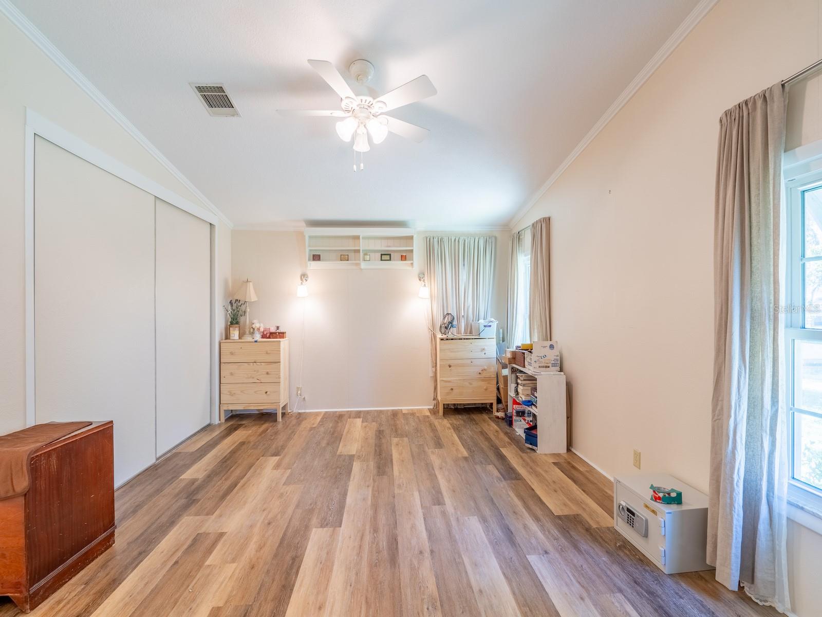 Image 23 of 44 For 14684 204th Place