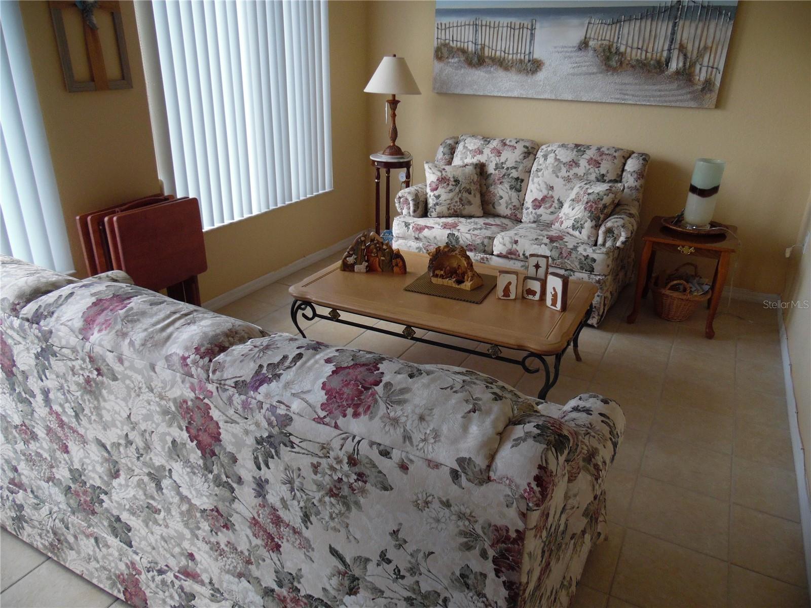 Image 12 of 79 For 11395 139th Street