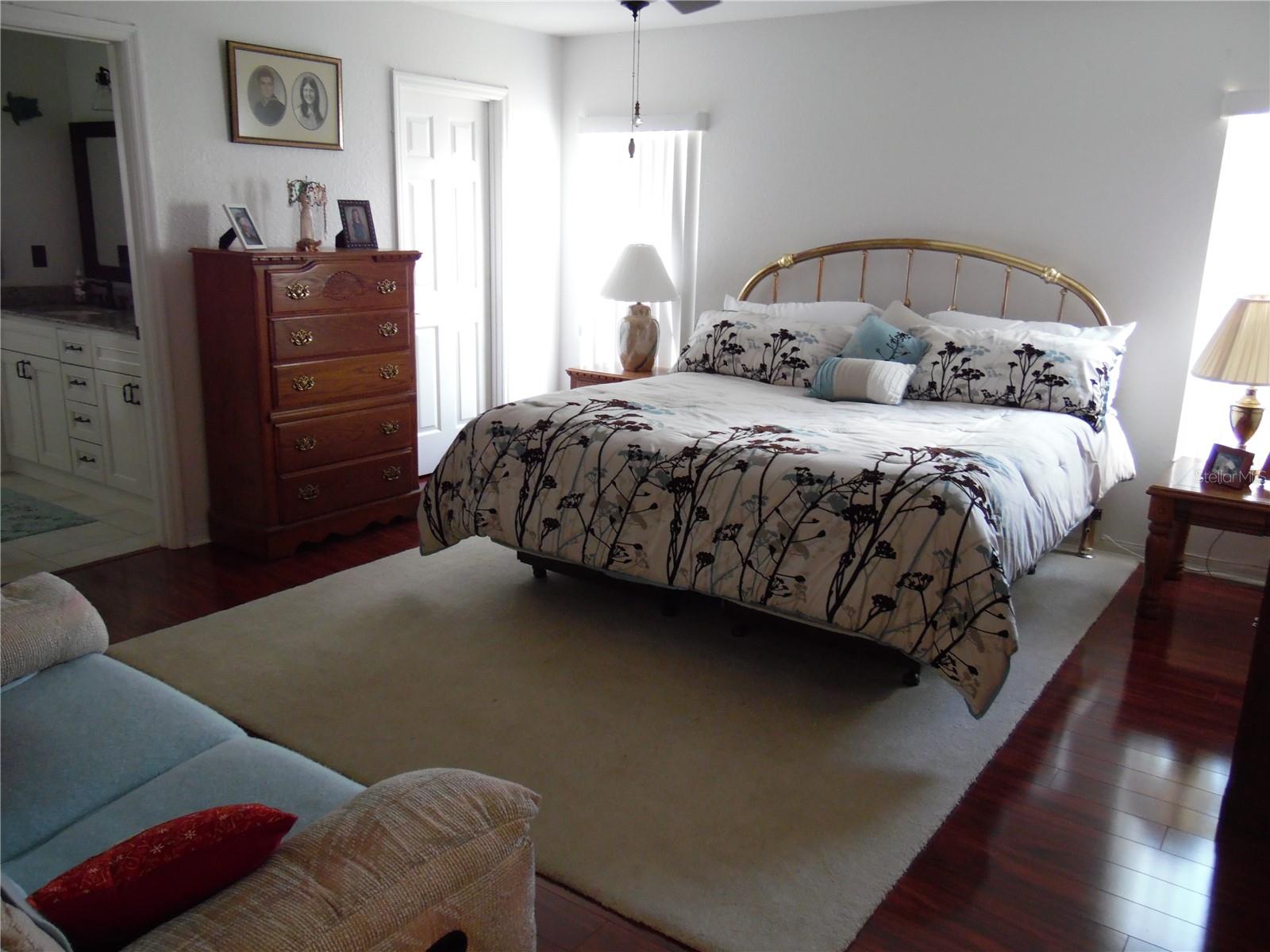 Image 25 of 79 For 11395 139th Street