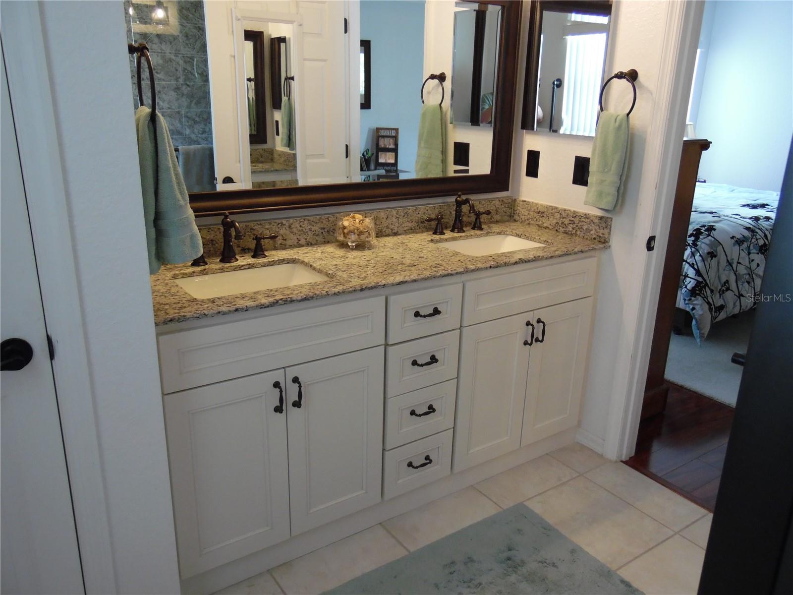 Image 31 of 79 For 11395 139th Street