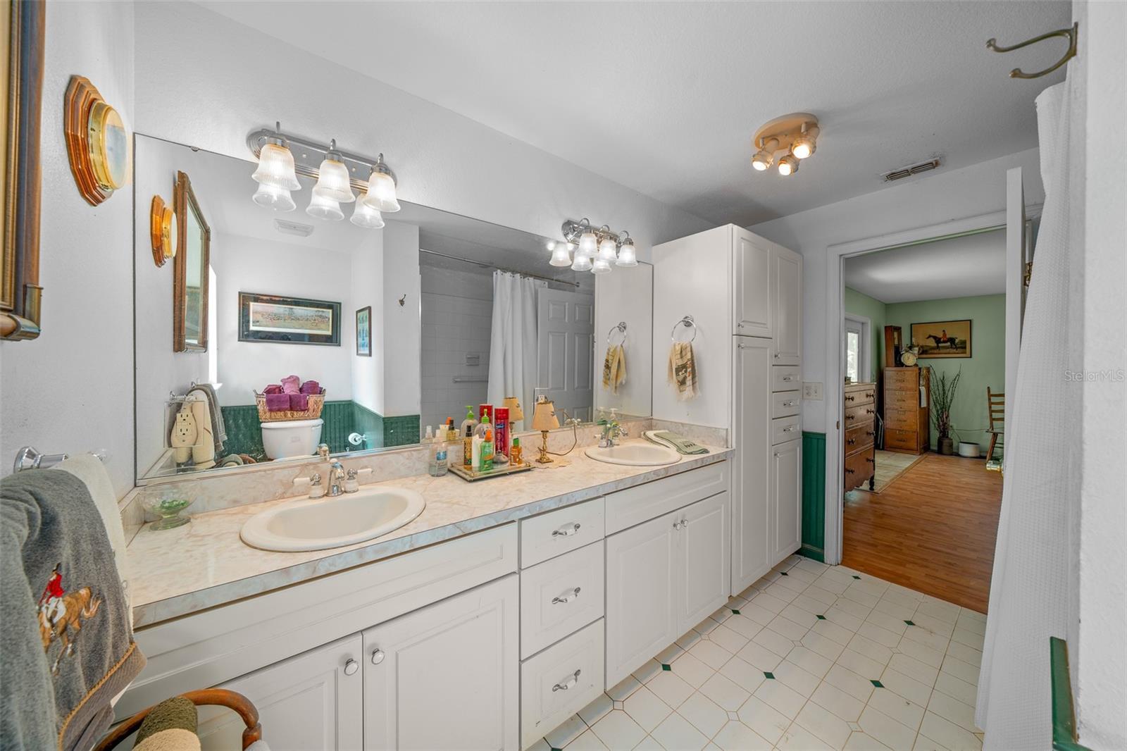 Image 35 of 58 For 399 155th Place