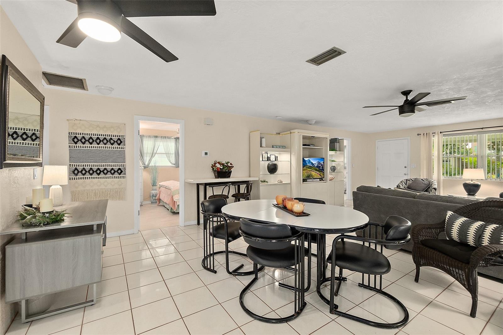 Image 10 of 45 For 210 Lincoln Avenue