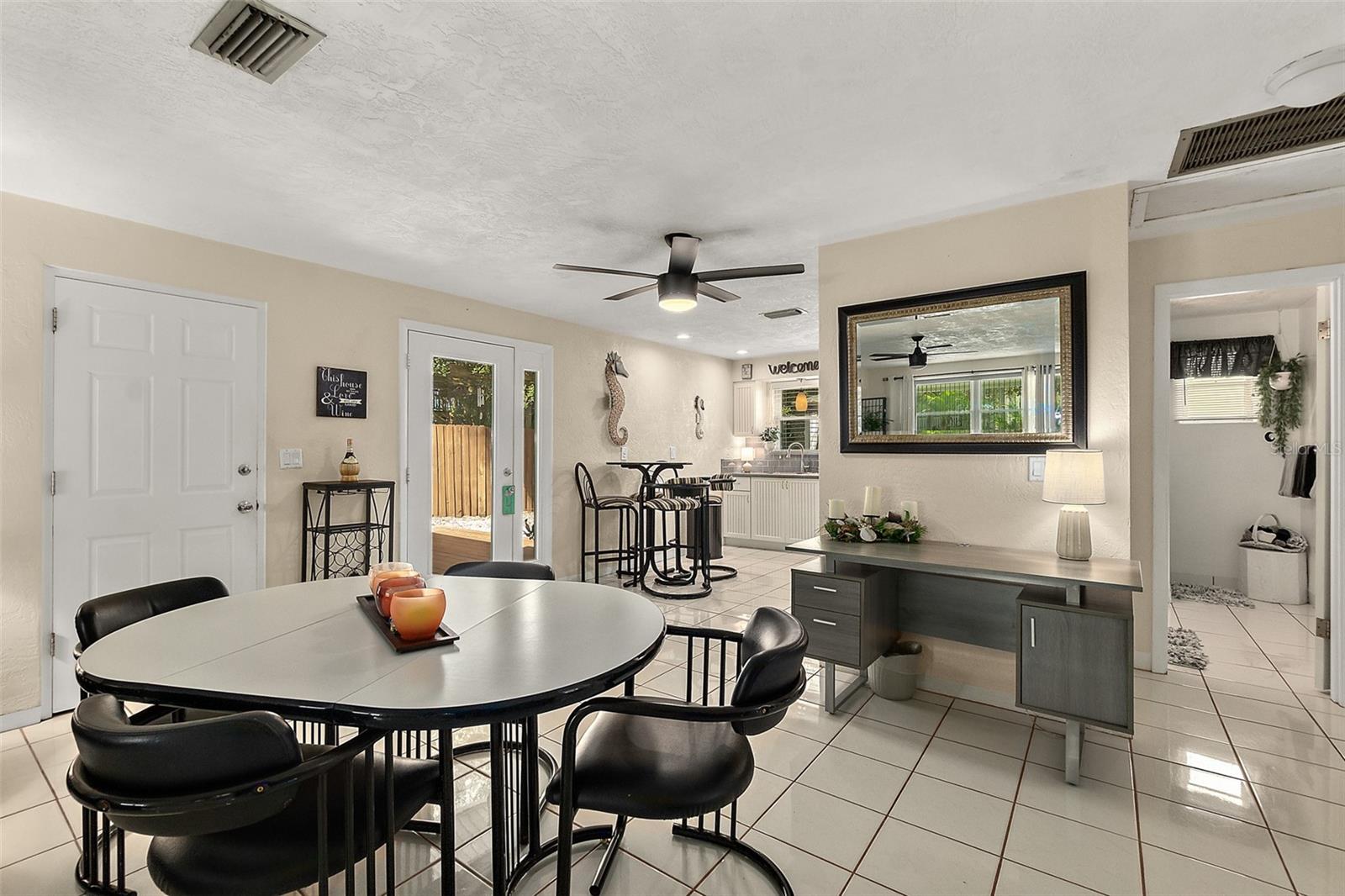 Image 12 of 45 For 210 Lincoln Avenue