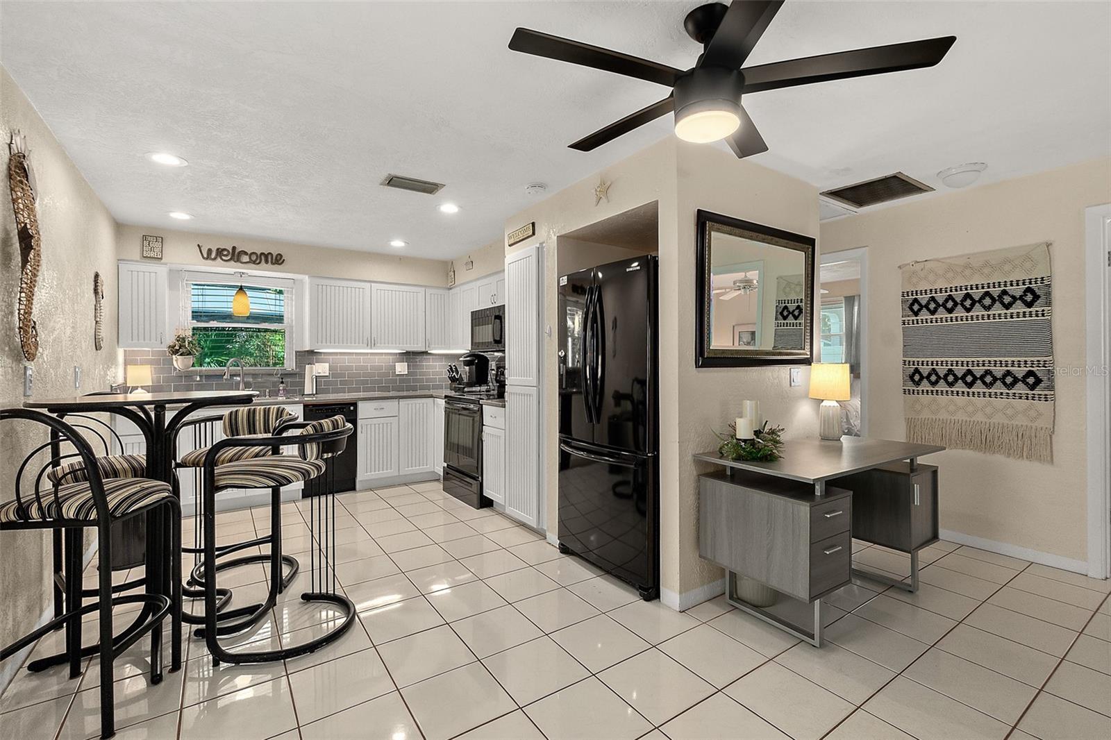 Image 13 of 45 For 210 Lincoln Avenue