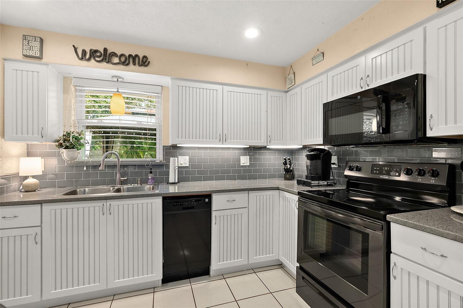 Image 15 of 45 For 210 Lincoln Avenue