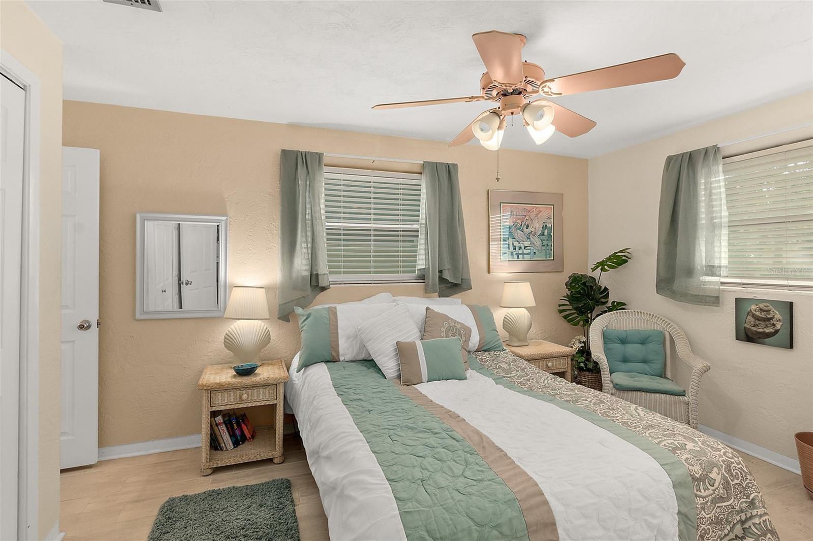 Image 20 of 45 For 210 Lincoln Avenue