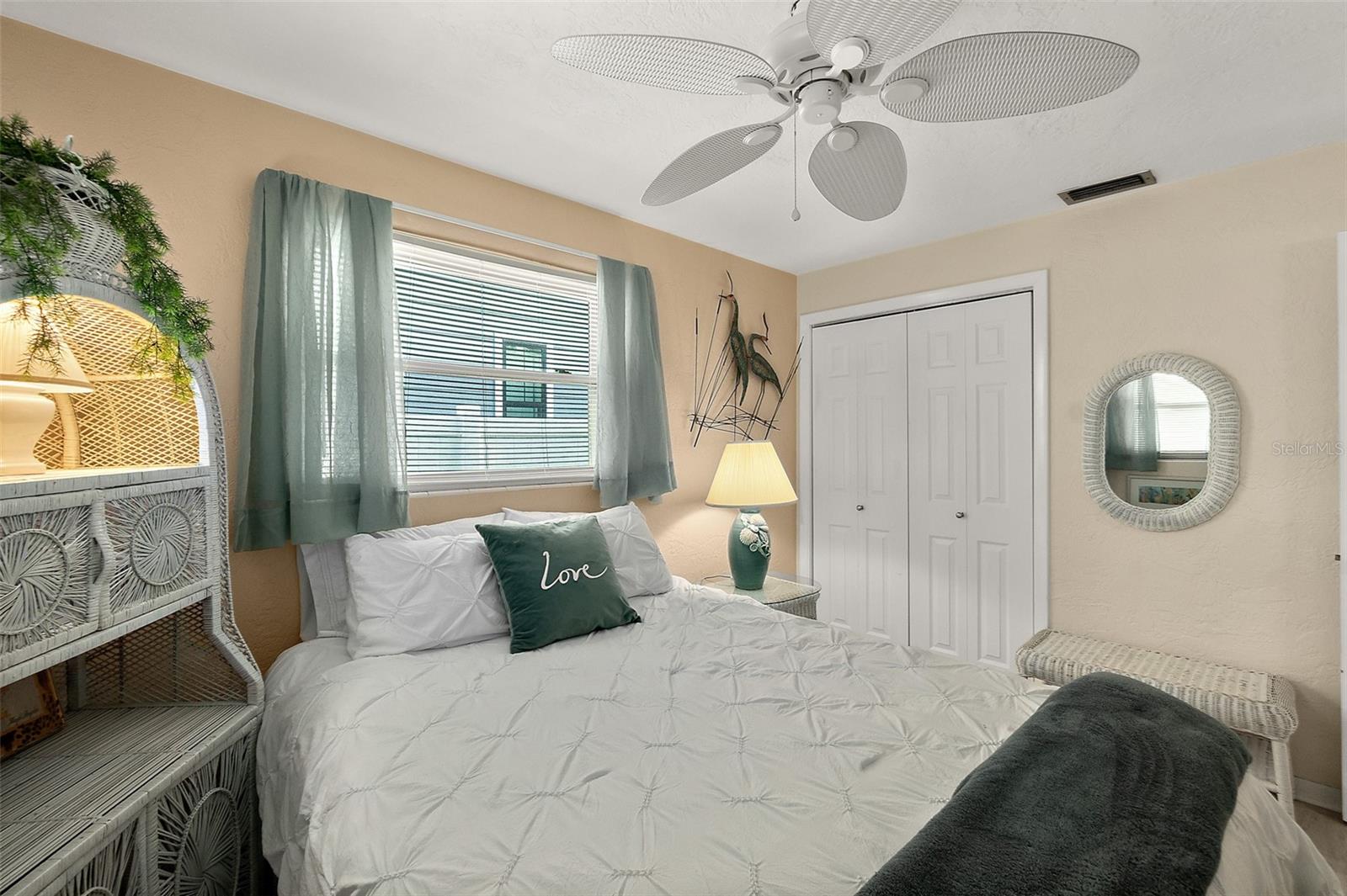 Image 30 of 45 For 210 Lincoln Avenue