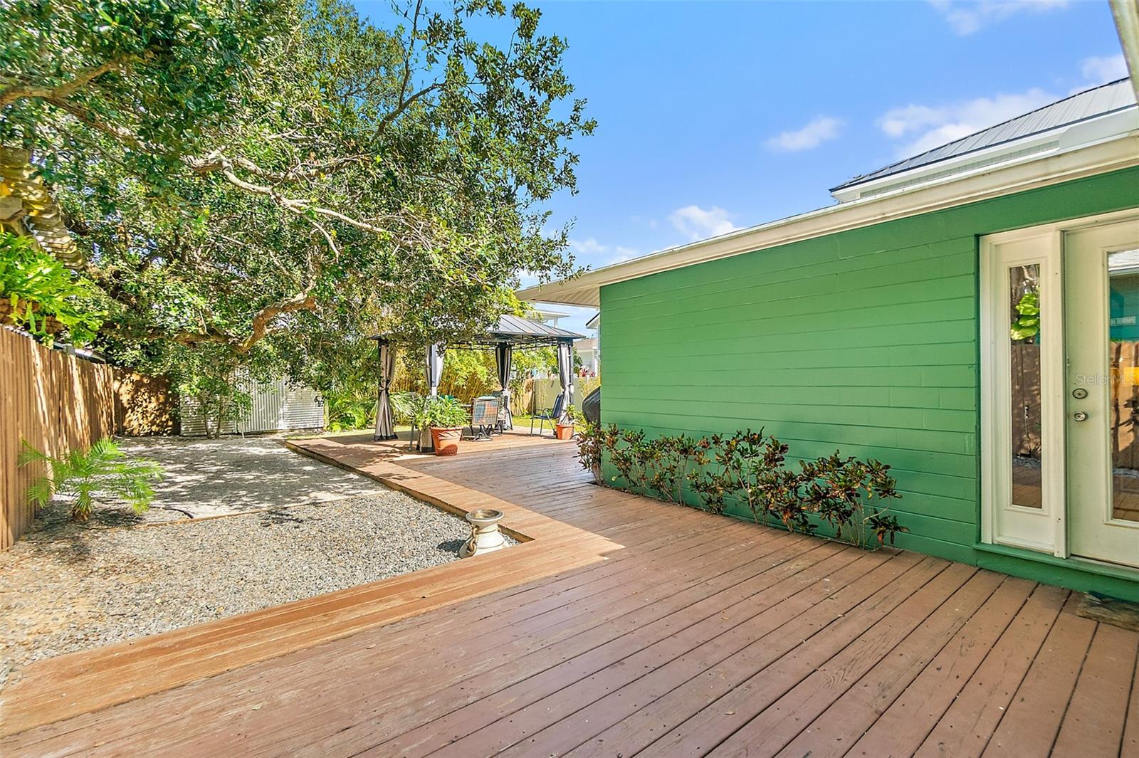 Image 33 of 45 For 210 Lincoln Avenue