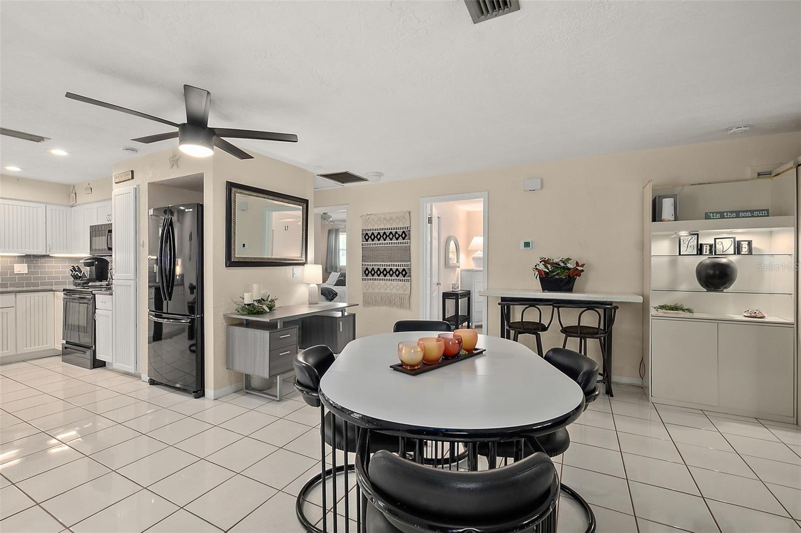 Image 9 of 45 For 210 Lincoln Avenue