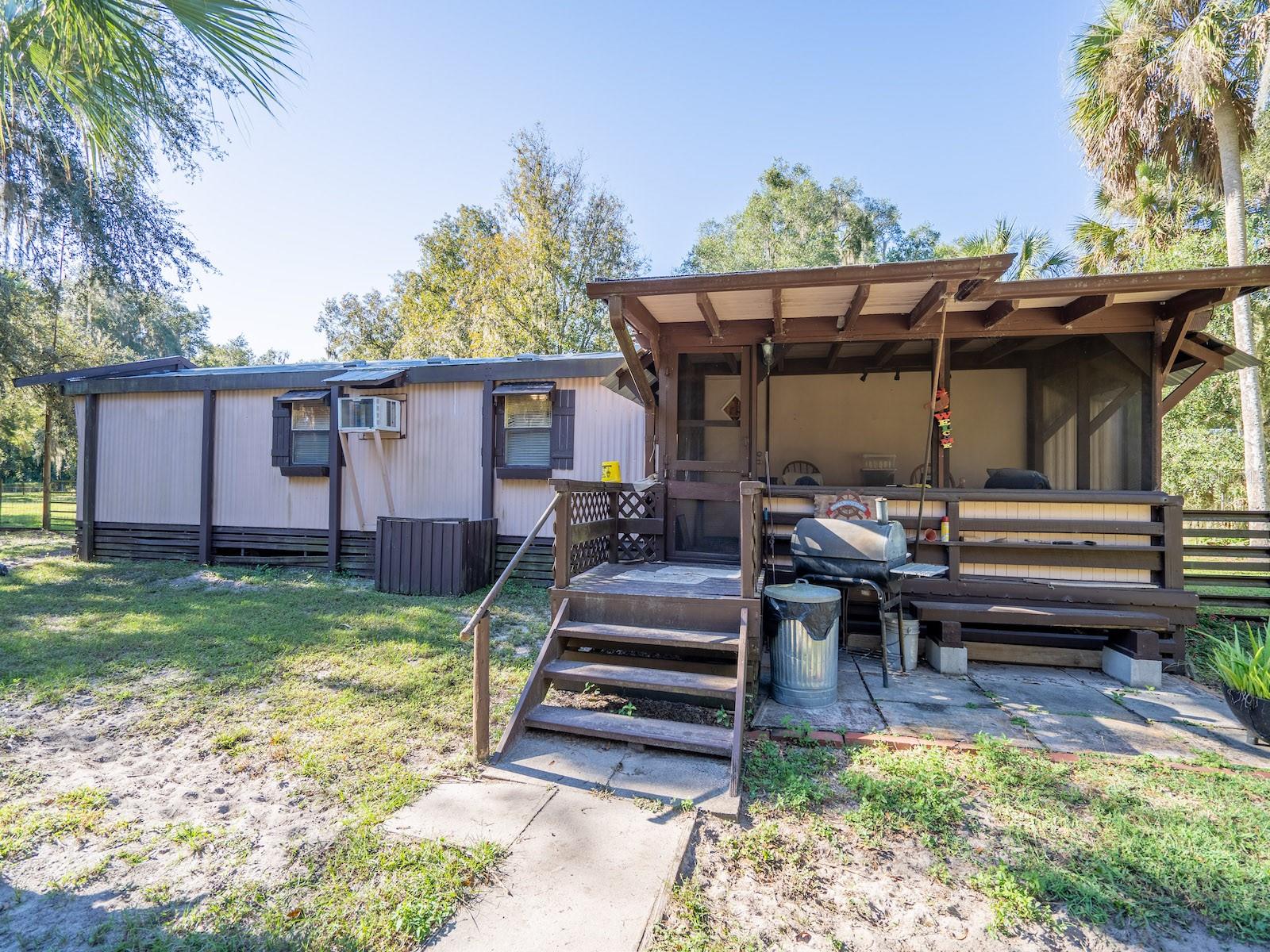 Image 23 of 53 For 15429 38th Court